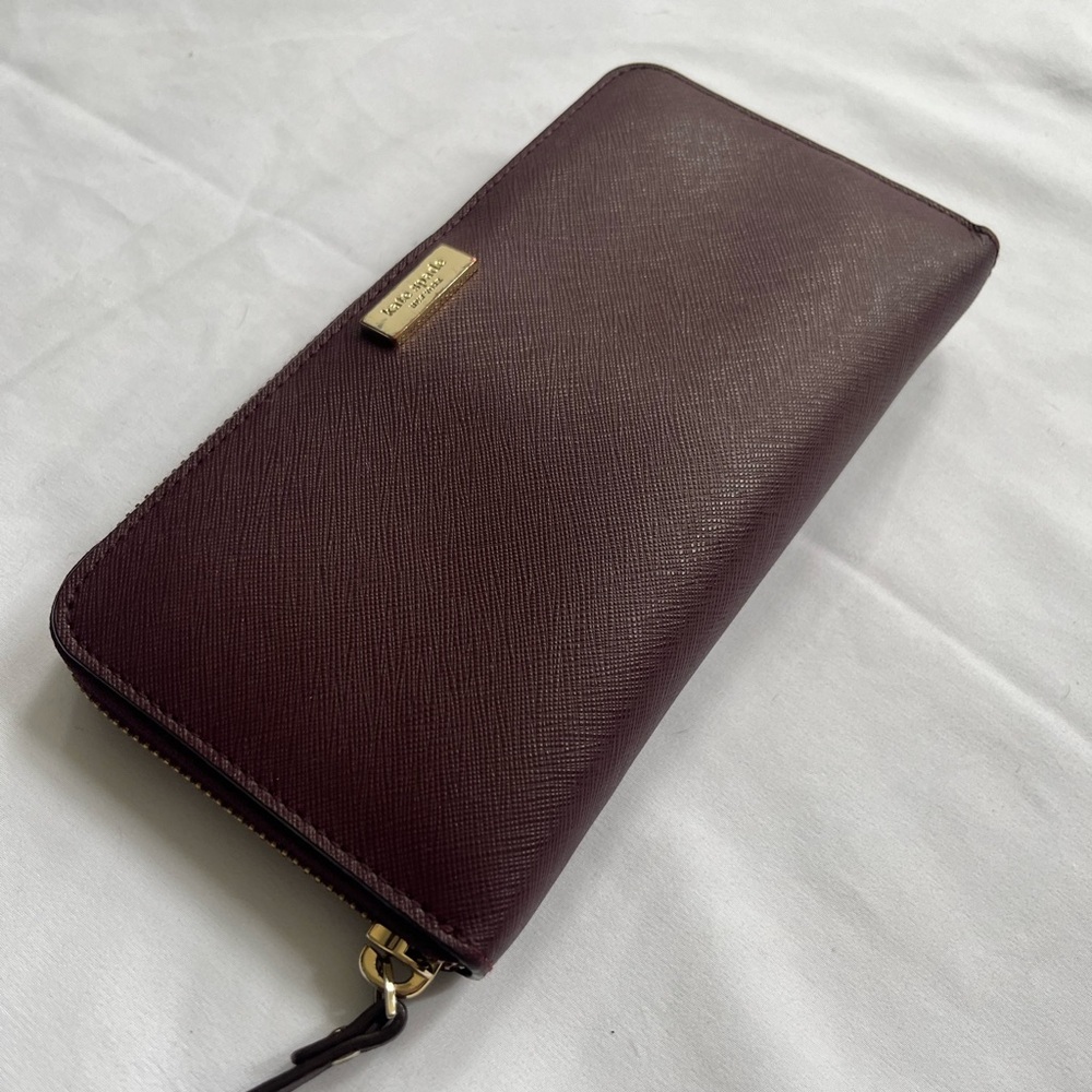 Kate Spade Burgundy Saffiano Leather Zip Around Wallet - Picture 2 of 7